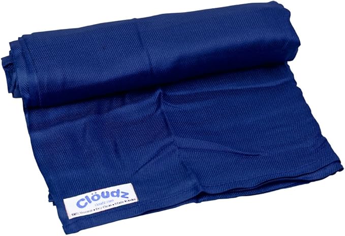 Cloudz Compact Travel Blanket - Navy