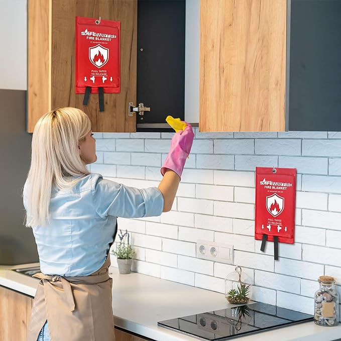 Safewayfire Emergency Fire Blanket - 6 Pack - Fiberglass Fire Blanket for Home, 39.4'' x 39.4'' Fire Suppression Blanket for Kitchen