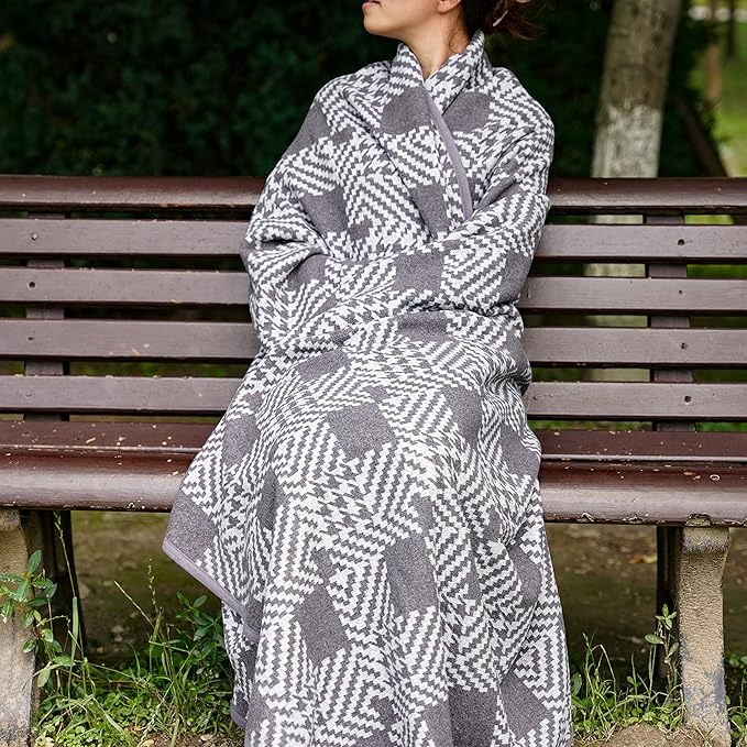 PuTian Merino Wool Blanket - 87" x 63" Thick Warm Soft Large Bed Throw - Great for Camping, Outdoors, Travel, Car, Couch, All Seasons Houndstooth Grey
