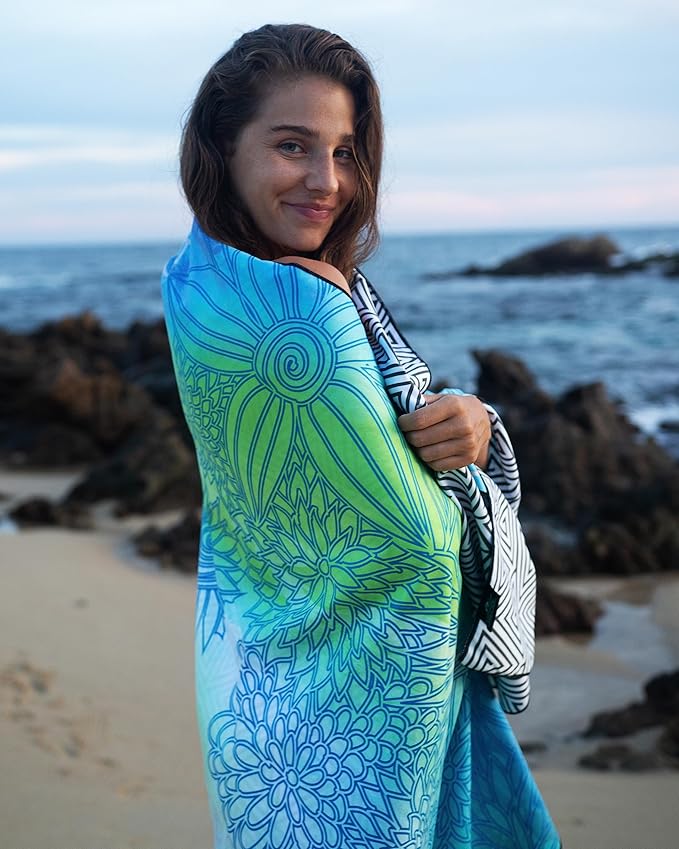 Elite Trend Microfiber Beach Towel - Extra Large 78x35 Inch Sand Free Quick Dry Towel for Travel, Swimming, Pool, Yoga, Hiking, Camping – Lightweight Fast Drying Microfiber Towel Compact for Adults