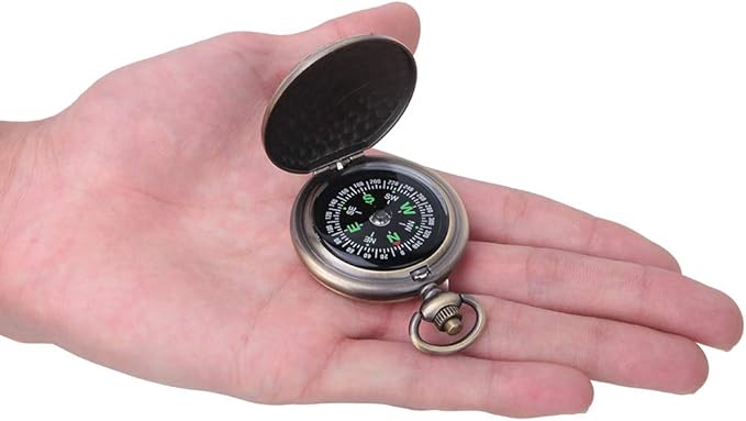 Nikou Vintage Pocket Compass，Kids Classic Portable Compass Accurate Waterproof for Hiking Outdoor Camping Motoring Boating Backpacking Survival Emergency (Zinc Alloy)
