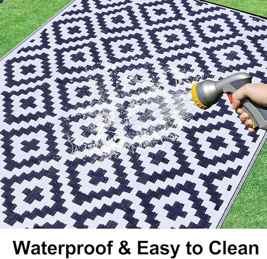 Smiry Waterproof Outdoor Rug 4x6 ft, Reversible Plastic Straw Patio Camping Rugs, Outdoor Indoor RV Mat Carpet for Patio, Outside Entry, Backyard, Deck, Bench, Picnic, Camper, White & Navy