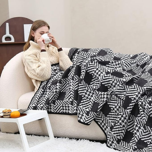 PuTian Merino Wool Blanket - 63" x 51" Thick Warm Soft Twin Bed Throw - Great for Camping, Outdoors, Travel, Car, Couch, All Seasons Houndstooth Black