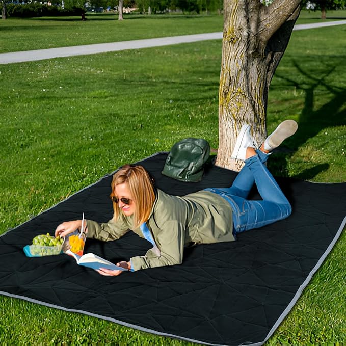 Outdoor Waterproof Blanket, Foldable Fleece Stadium Blanket for Outdoor Sports Event,Camping,Concerts, Car,Pet,Picnics -Windproof, Wearable,Machine Washable 80"x58"