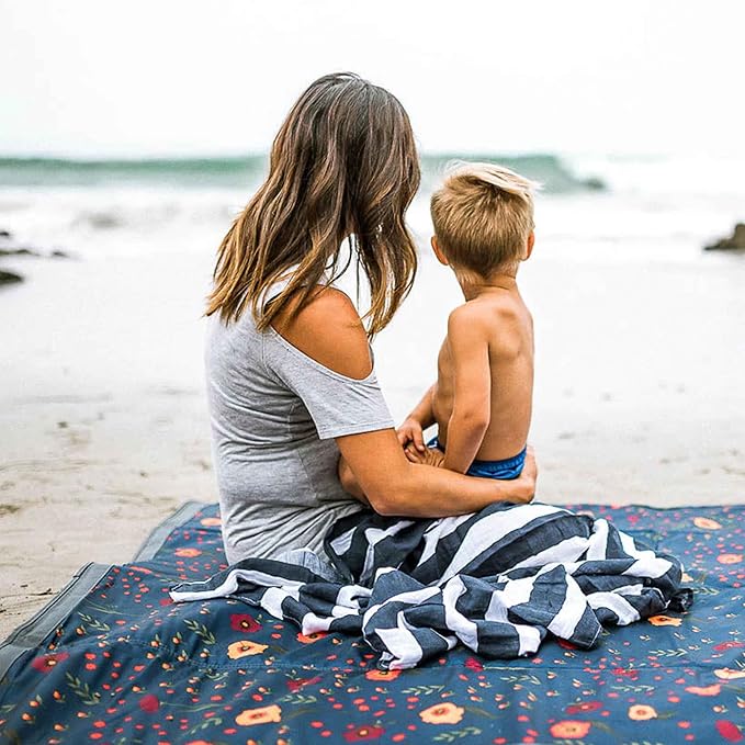 Little Unicorn Outdoor Family Picnic & Beach Blanket, Water-Resistant, Compact Fold, 5 x 5 feet, (Midnight Poppy)