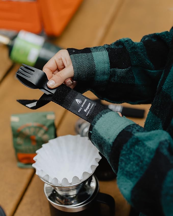 FULL WINDSOR - MAGWARE Magnetic Camping Cutlery Set - Travel Utensils for Camping, Cooking, and Outdoor Dining - Knife, Fork & Spoon - Portable Silverware with Pouch - Green (3 PCS)