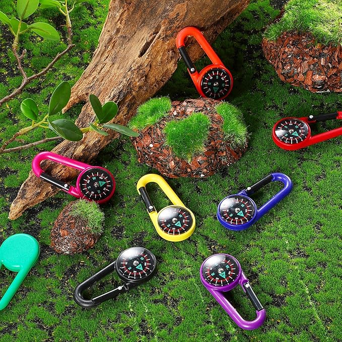 TOODOO 32 Pcs Compass Keychain for Kids Adventure Camping Small Keychain Belt Clips With Holes Compass Metal Buckle Keychain Outdoor Camping Party Favors